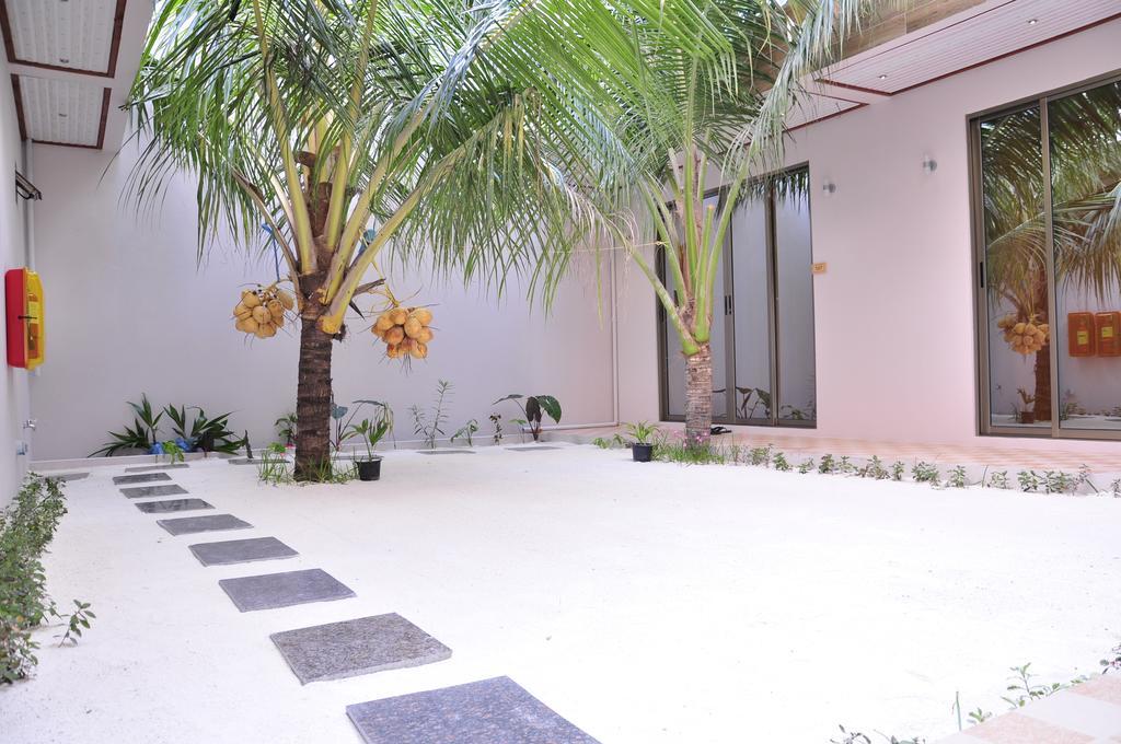 White Sand Lodge Maafushi Eksteriør bilde