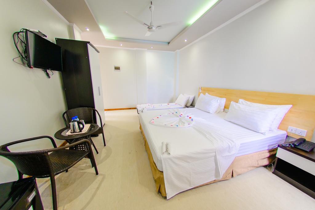 White Sand Lodge Maafushi Eksteriør bilde