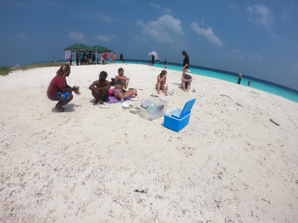 White Sand Lodge Maafushi Eksteriør bilde